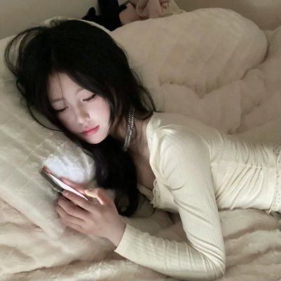 小妮扛枪高清封面